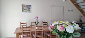 Dining - Pivoine **** Vacation Rental for 6 People with a Spa and Pool (Bournazel)