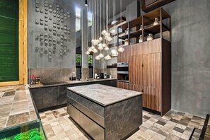 Villa (4 Bedrooms) | Interior