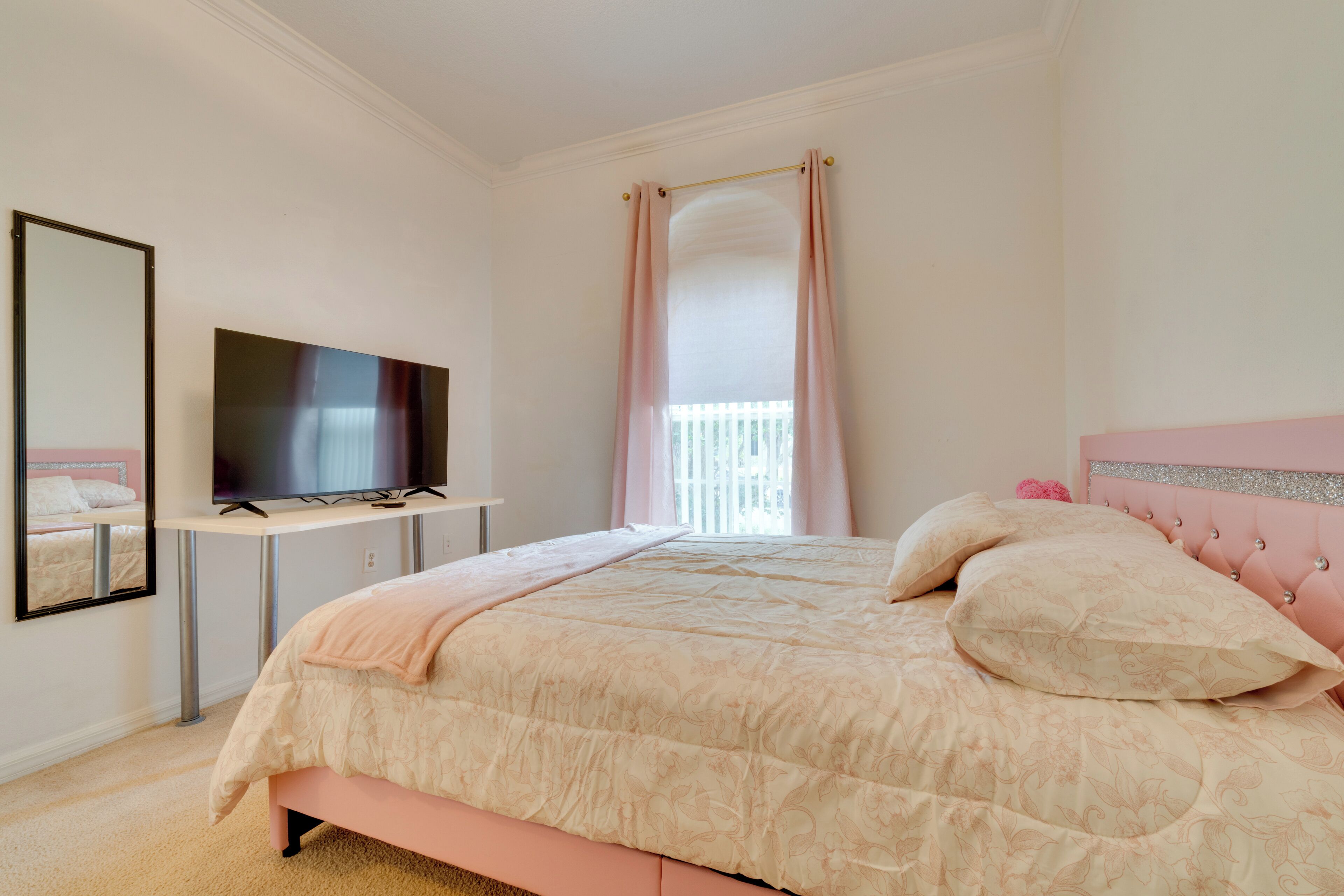 Talo (4 Bedrooms) | Sisätilat