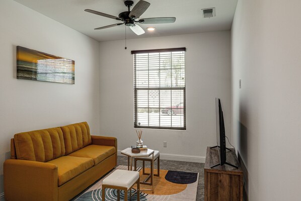 House (1 Bedroom) | Interior