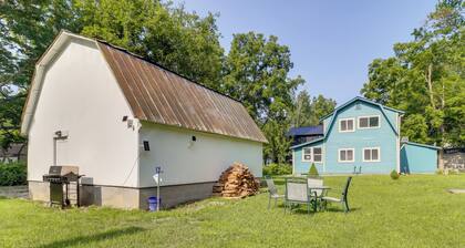 Fire Pit, Gas Grill! Bright Cottage By Devils Lake
