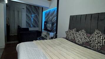 1 bedroom, WiFi, bed sheets