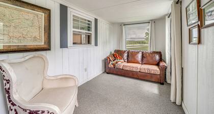 Recently Remodeled Route 66 Retreat! Claremore Gem