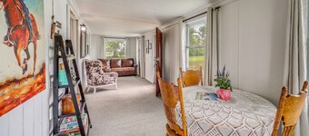 Recently Remodeled Route 66 Retreat! Claremore Gem