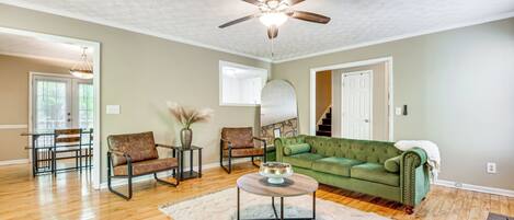 House (4 Bedrooms) | Front of property