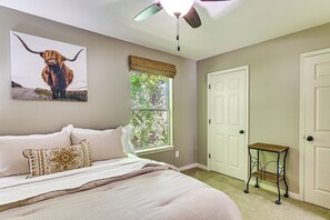 Apartment (2 Bedrooms) | Interior - Near MSU & Historic Cotton District! Condo w/ Pool (Starkville)