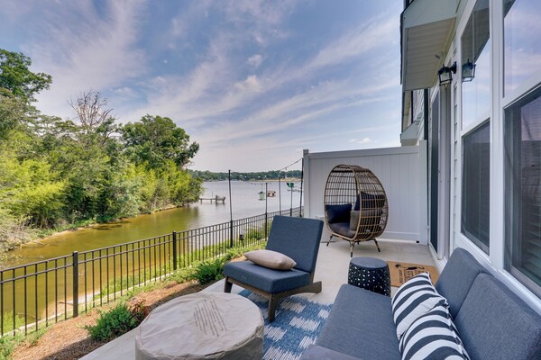 Dock Access! 'Hook & Heron Lakefront Getaway' - Lake Greenwood, SC