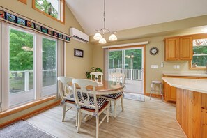 Interior - Unplug & Unwind! Romulus Family Gem w/ Swim Pond (Romulus)