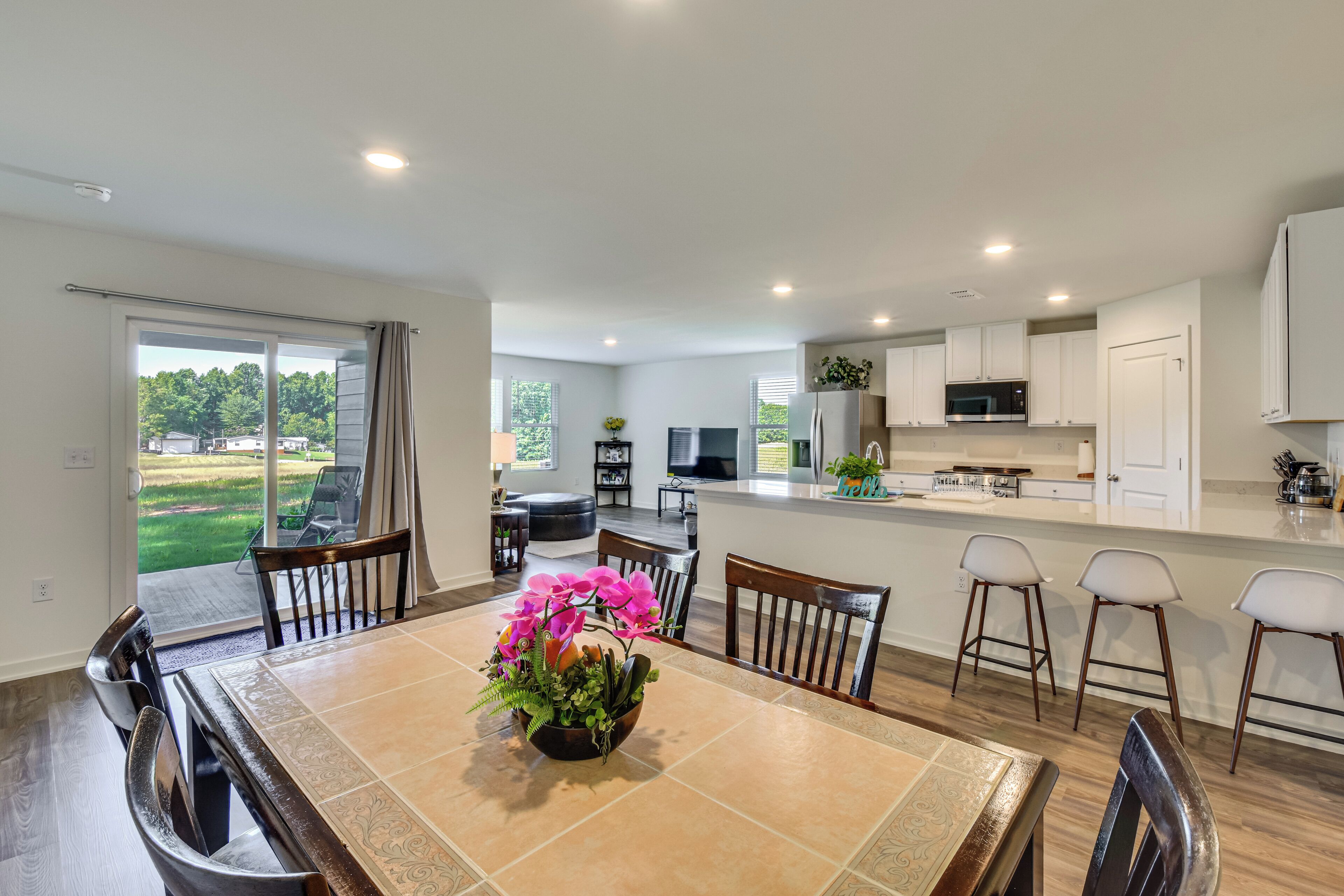 House (4 Bedrooms) | Interior