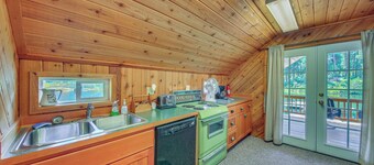 700-acre Property w/ 33-acre Lake & Dual Cabins!