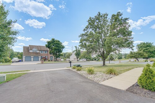 Spacious Sinking Spring Home w/ Outdoor Oasis!