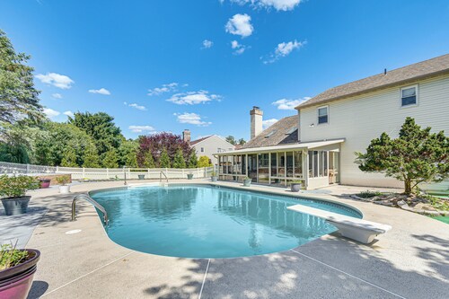 Spacious Sinking Spring Home w/ Outdoor Oasis!
