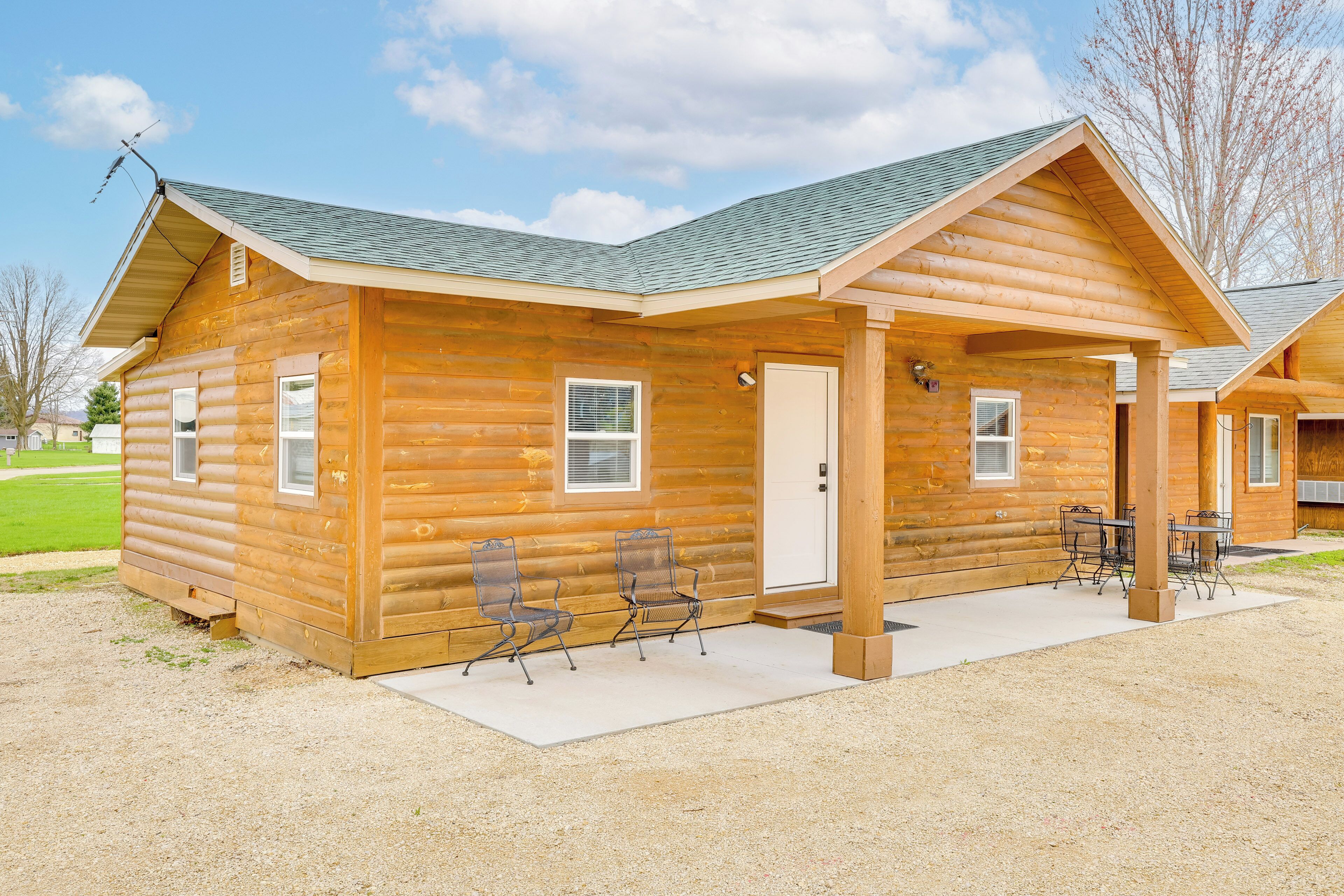 House (3 Bedrooms) | Front of property