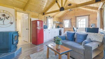 House (1 Bedroom) | Interior