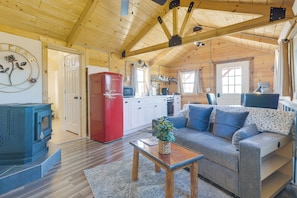 House (1 Bedroom) | Interior