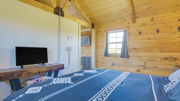 House (1 Bedroom) | Interior