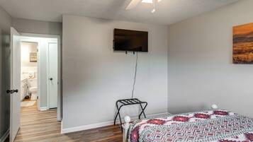 House (Multiple Bedrooms) | Interior
