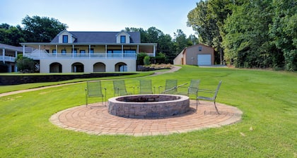 Cast & Relax! Lake Greenwood Stay w/ Dock Access