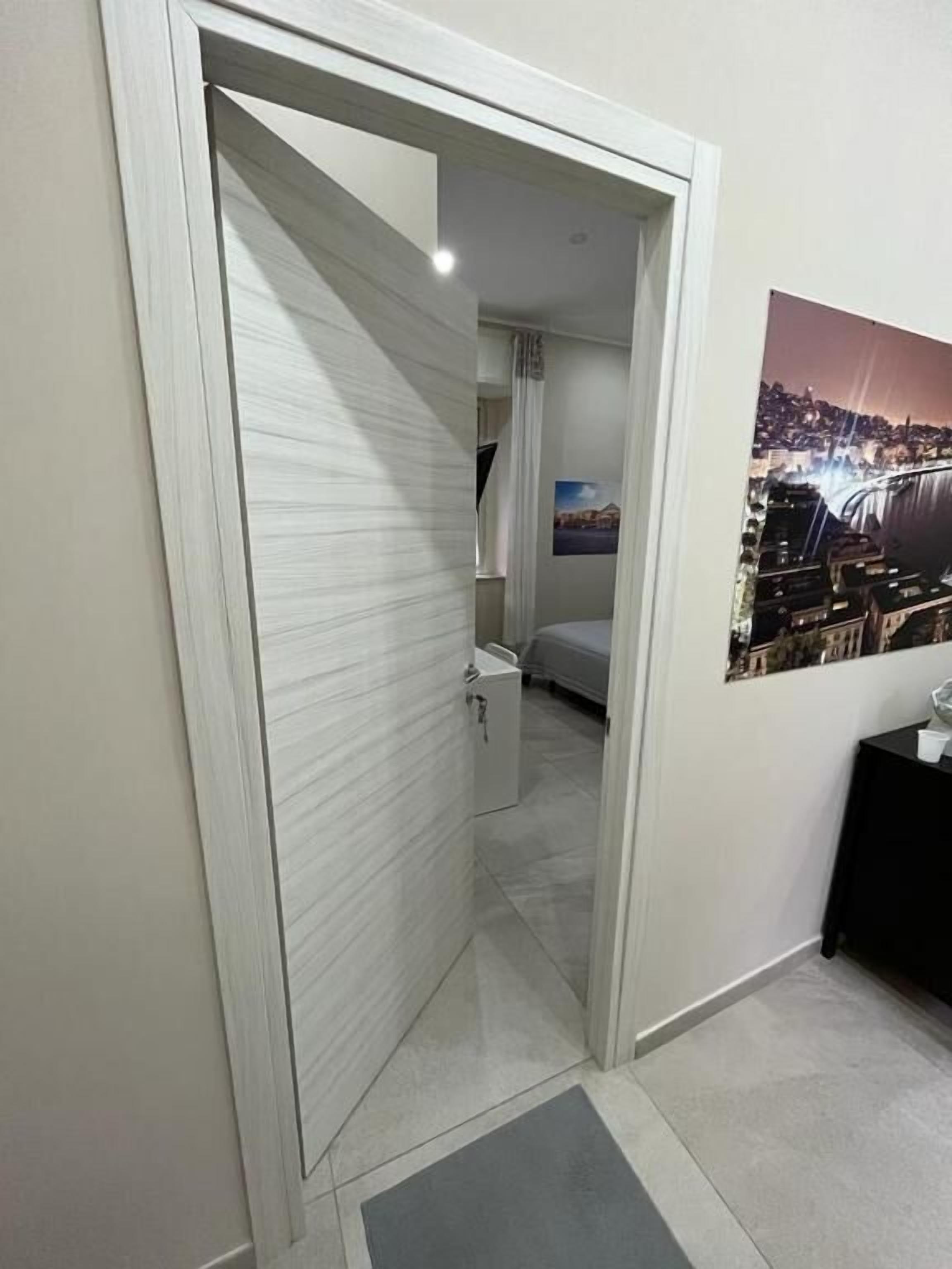 Classic Double Room, Balcony, City View | WiFi (free)