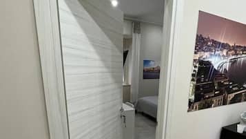 Classic Double Room, Balcony, City View | WiFi (free)