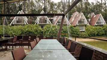 Villa, Balcony, Lake View | Outdoor dining