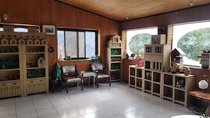 Interior - 清境禾風里湖畔農莊景觀餐廳適合登山騎行與家庭團體寵物友善 (Nantou County)