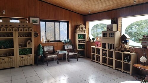 清境禾風里湖畔農莊景觀餐廳適合登山騎行與家庭團體寵物友善
