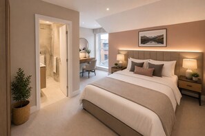 2 bedrooms, iron/ironing board, WiFi, bed sheets - Modern High Quality City Home. Family & Pet friendly, Parking & EV Charger (Ripon)