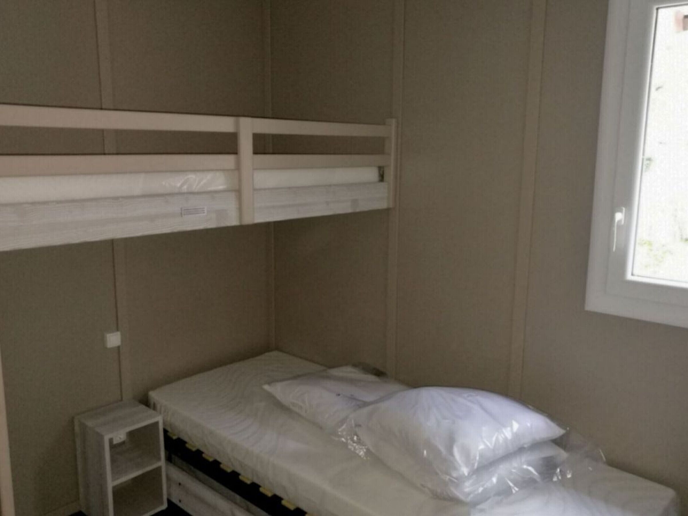 2 bedrooms, WiFi (free)
