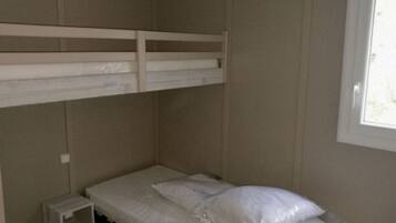 2 bedrooms, WiFi (free)