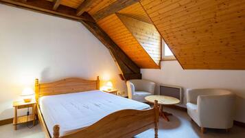 4 bedrooms, WiFi (free)