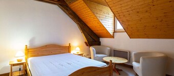Duplex apartment, pets allowed, parking - 9 guests