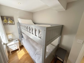 Room - Marigold Cottage by NewFo dot Rest (Brockenhurst)