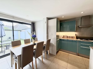 Private kitchen - Marigold Cottage by NewFo dot Rest (Brockenhurst)