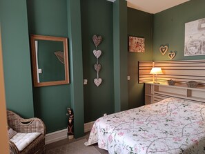 Room - Vrbo Property (Colmar)
