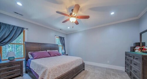 Lake James 6-bedroom estate home with boat slip, hot tub, air hockey, pool table
