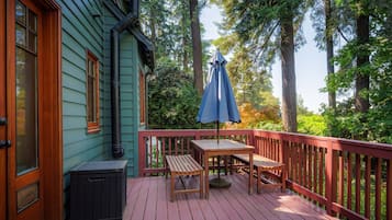 House, 4 Bedrooms | Outdoor dining