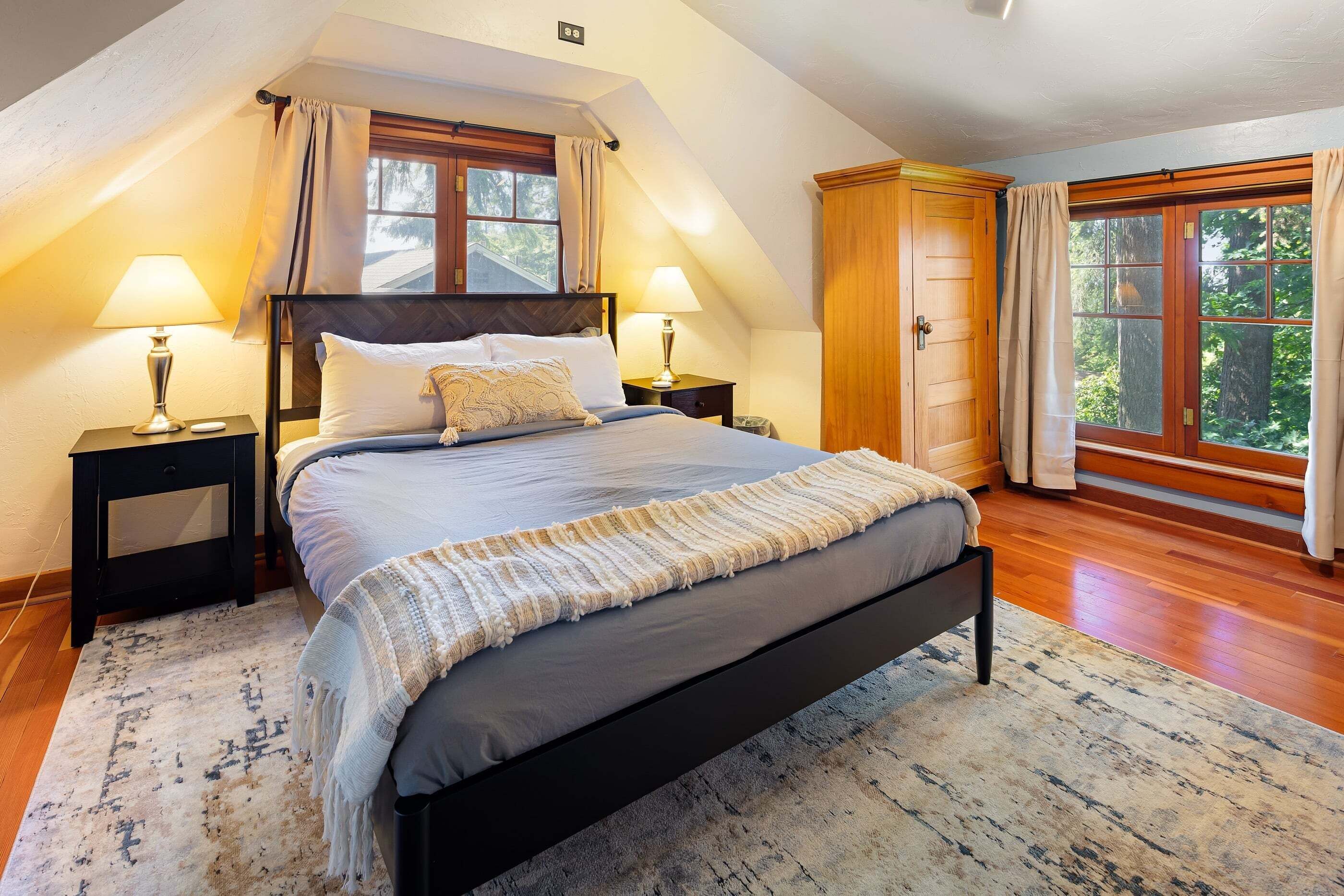 House, 4 Bedrooms