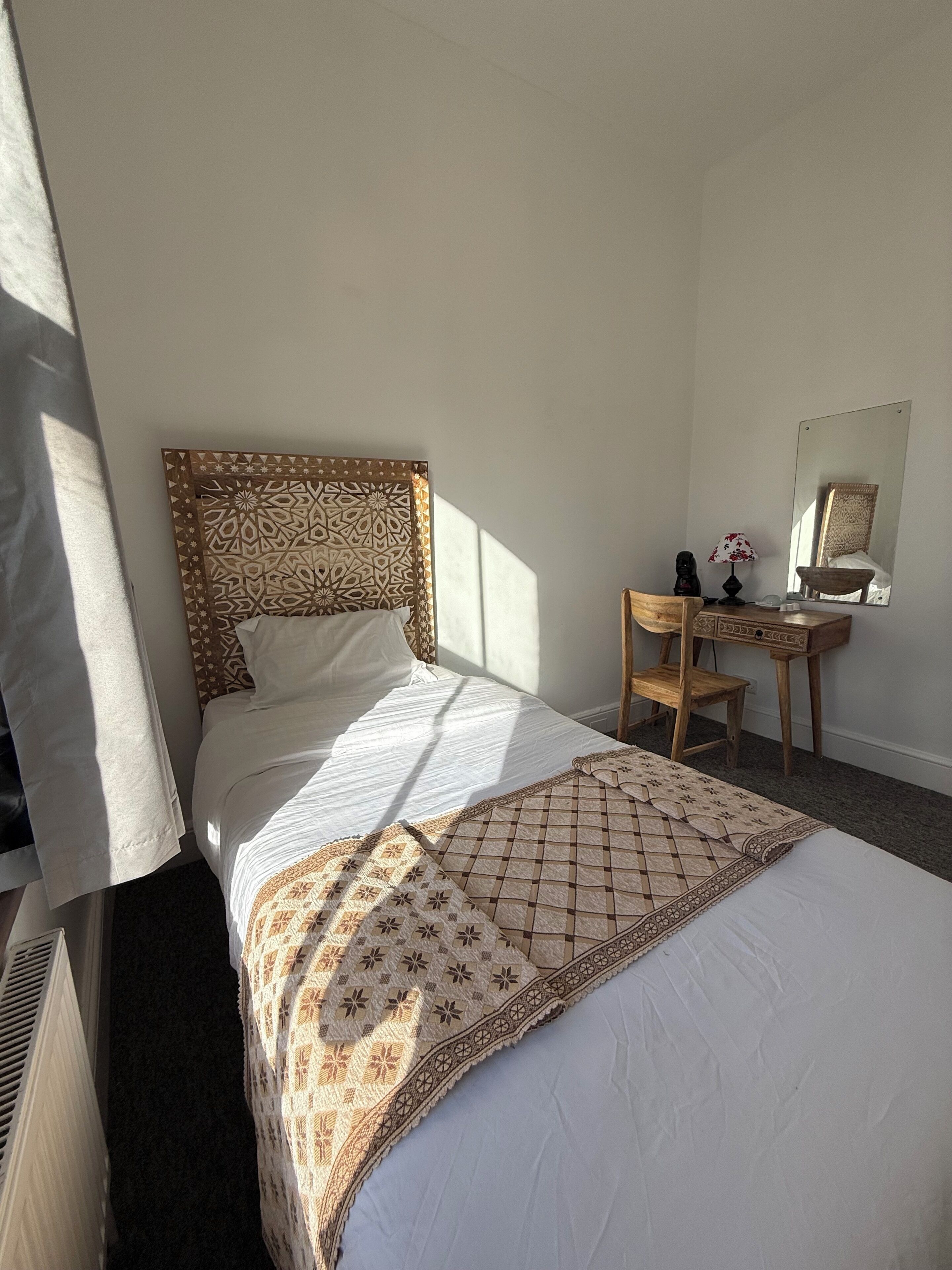 Habitación individual Deluxe | Escritorio, espacio para trabajar con laptop y wifi gratis 