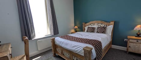 Deluxe Double Room, Sea View | Desk, laptop workspace, free WiFi
