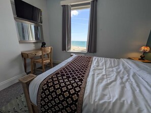 Deluxe-Doppelzimmer, Meerblick | Schreibtisch, laptopgeeigneter Arbeitsplatz, kostenloses WLAN