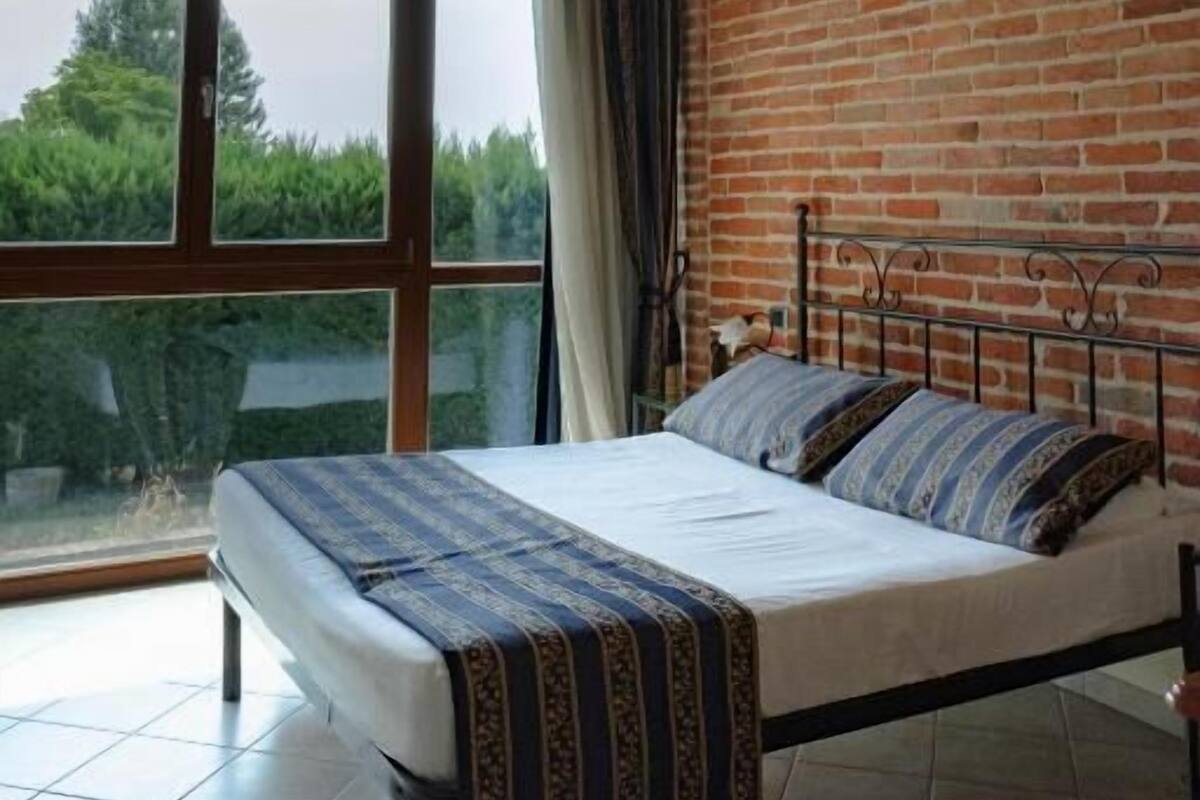 Superior Double Room | In-room safe, desk, blackout drapes, WiFi (free)