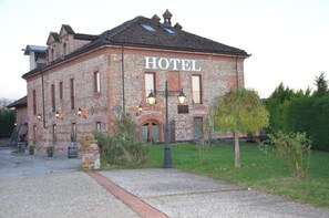 Esterni