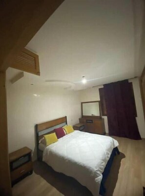 Room - Pink House (Casablanca)