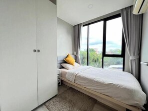 Room - Vrbo Property (Krung Thep Maha Nakhon)