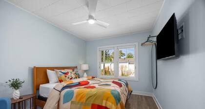 House Haven Steps From North Beach Walk to Town!