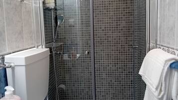 Apartment, 1 Bedroom | Bathroom