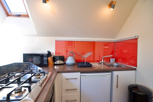 Peaceful Oswestry Canalside Apartment