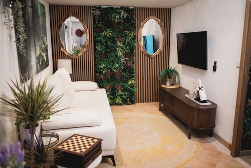 Souterrain, Beautifully designed apartment
To enjoy time out, next to and nature