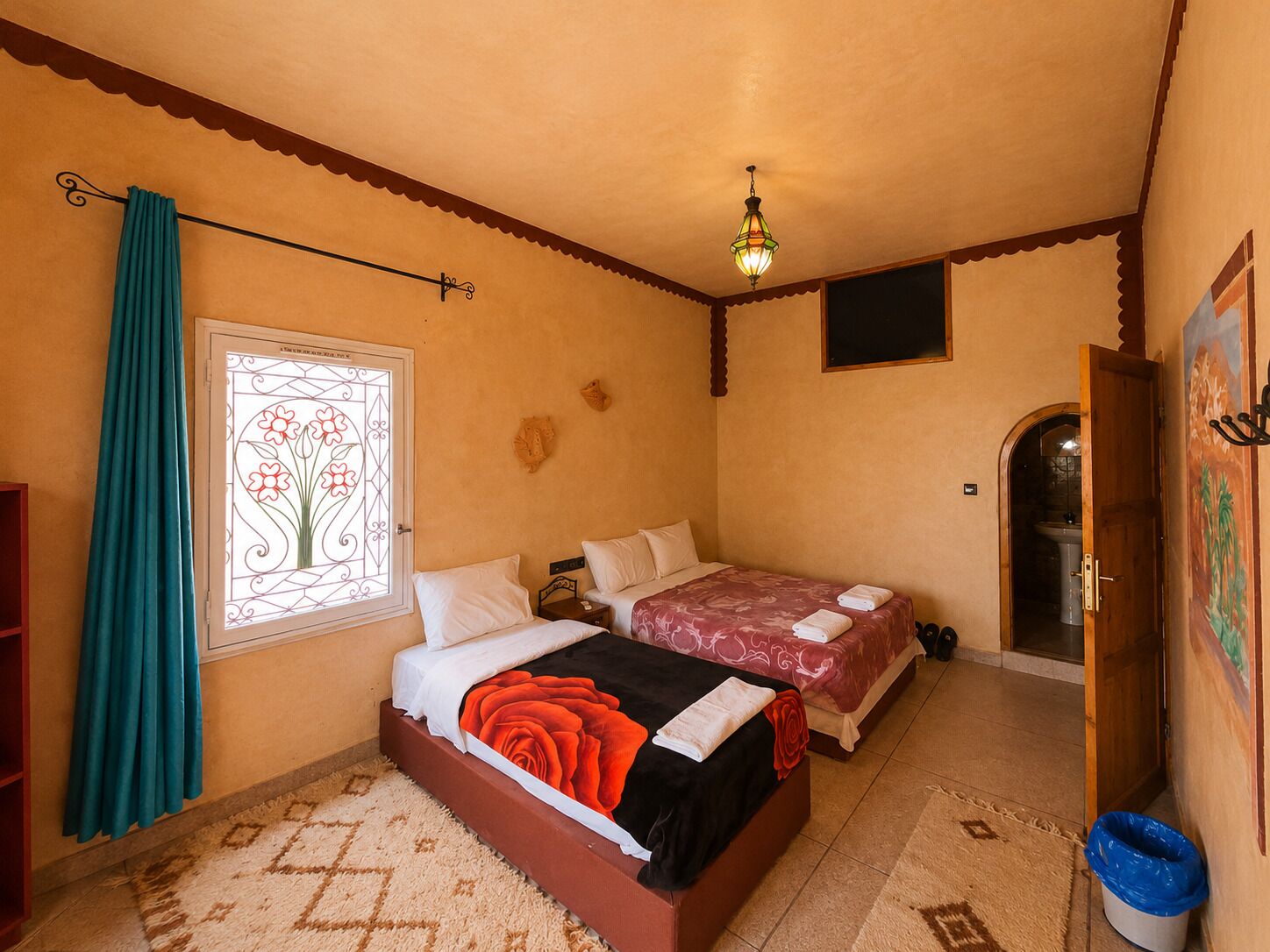 Classic Triple Room, Balcony, Mountain View
